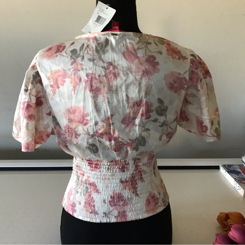 Guess Women Cream Floral (summer escape print) Short Sleeve Top - Picture 3 of 3